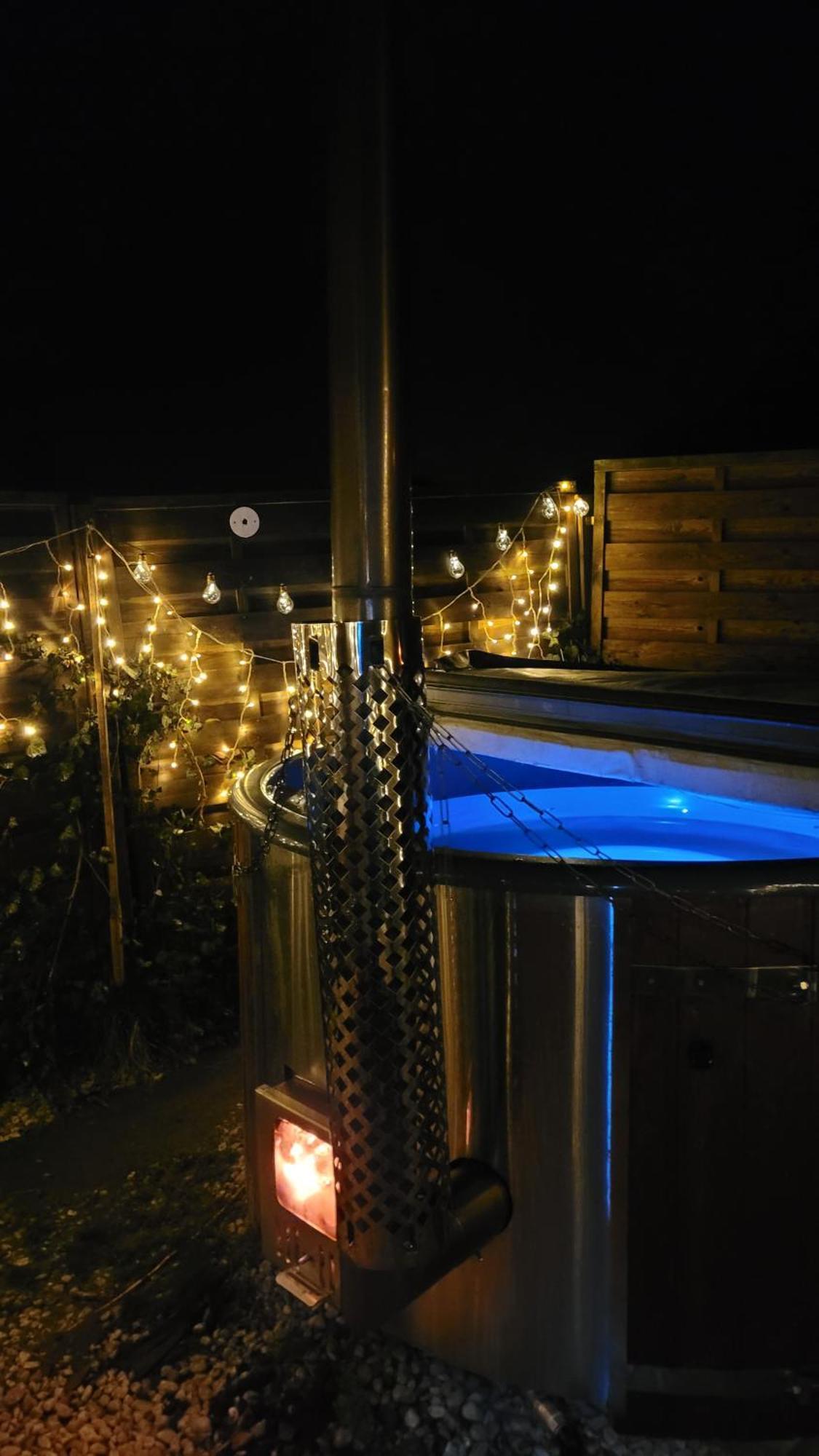 Ruhig Gelegene, Top Moderne Ferienwohnung - Hot Tub Und Sauna Gegen Aufpreis Neuhaus an Der Eger Екстер'єр фото